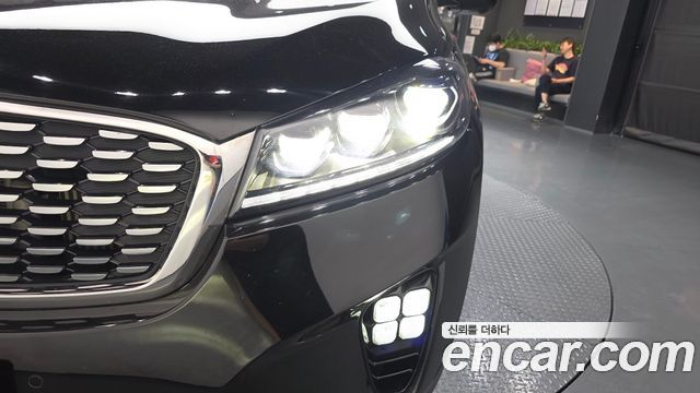 Kia Sorento 2018 — photo 8