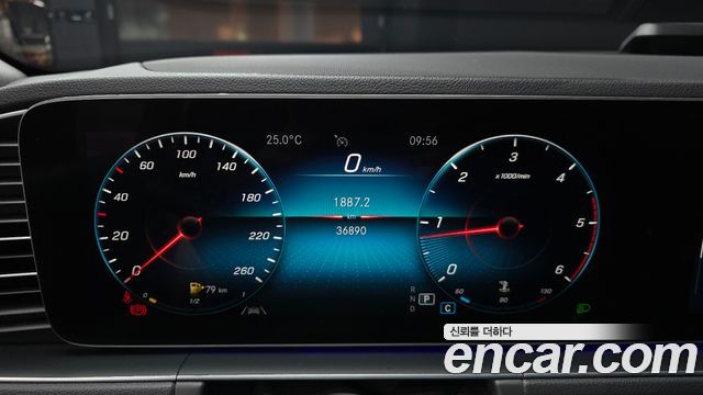 Mercedes-Benz GLE-Class 2019 — photo 11
