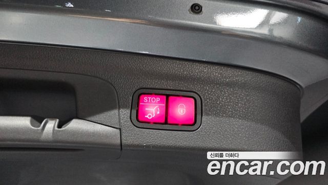 Mercedes-Benz GLE-Class 2019 — photo 26