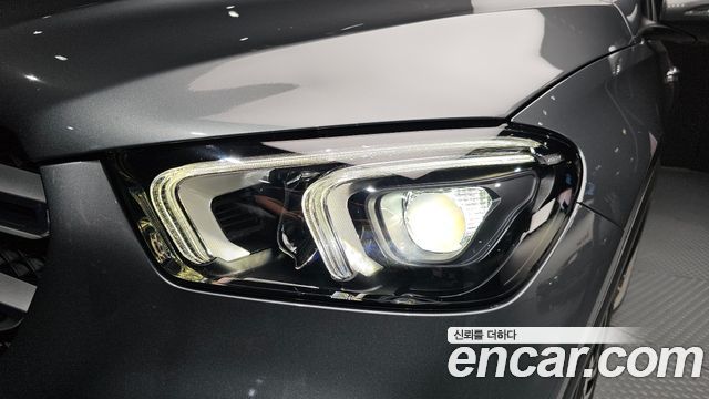 Mercedes-Benz GLE-Class 2019 — photo 8