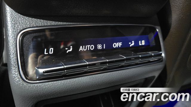 Mercedes-Benz GLE-Class 2019 — photo 28