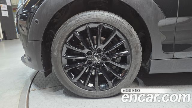 Mini Clubman 2024 — photo 5