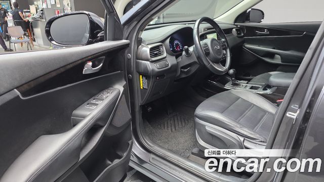 Kia Sorento 2016 — photo 13