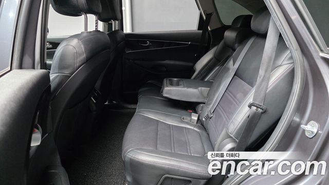 Kia Sorento 2016 — photo 18