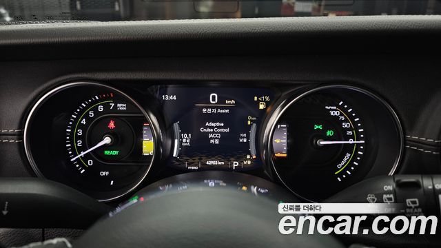 Jeep Wrangler 2021 — photo 11