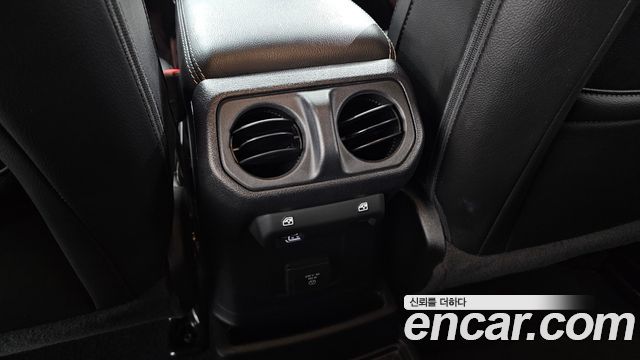 Jeep Wrangler 2021 — photo 30
