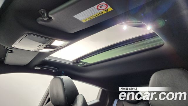Hyundai Veloster 2019 — photo 22