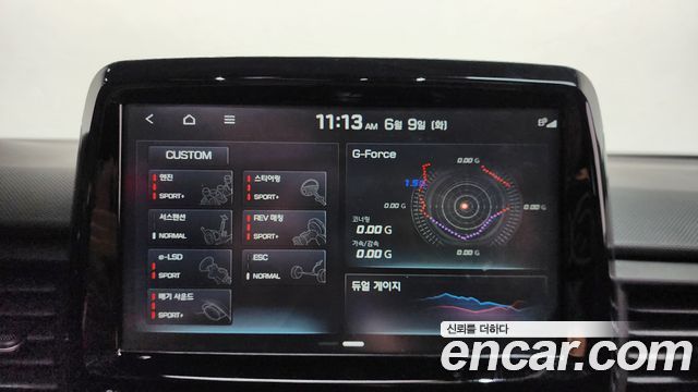 Hyundai Veloster 2019 — photo 25