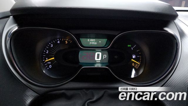 Renault Korea QM3 2015 — photo 10