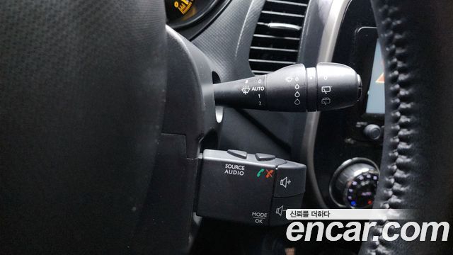 Renault Korea QM3 2015 — photo 22