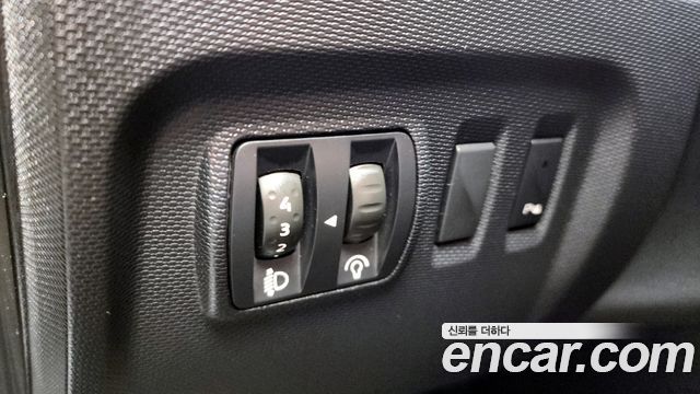 Renault Korea QM3 2015 — photo 26