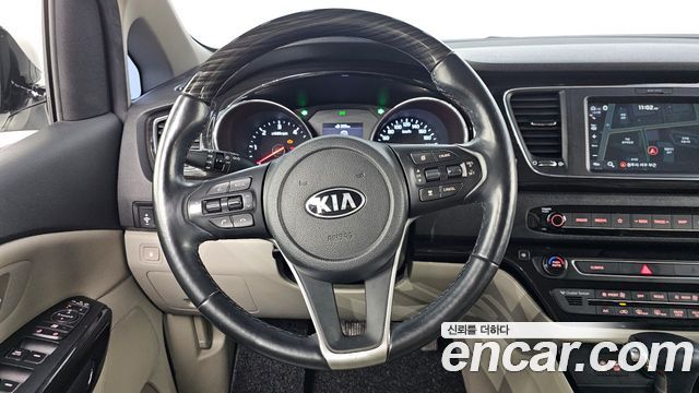 Kia Canival 2019 — photo 19