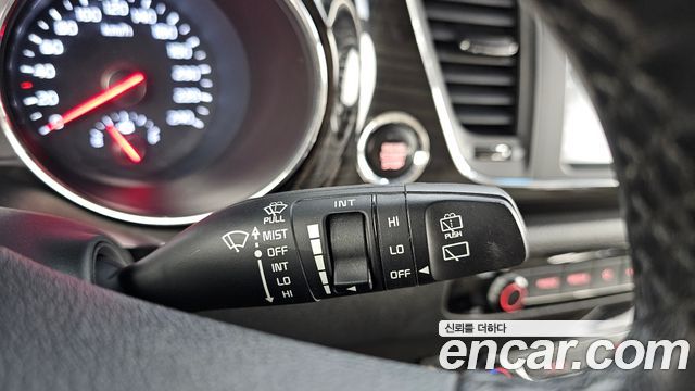 Kia Canival 2019 — photo 27