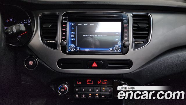 Kia Carens 2014 — photo 18