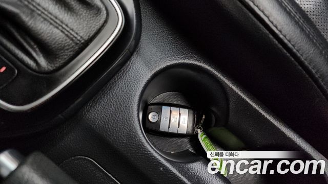 Kia Carens 2014 — photo 21
