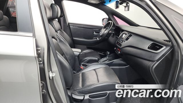Kia Carens 2014 — photo 16