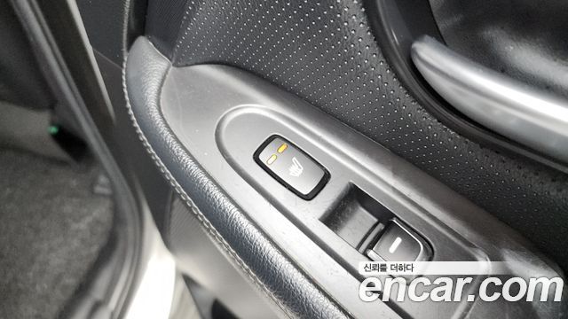Kia Carens 2014 — photo 29