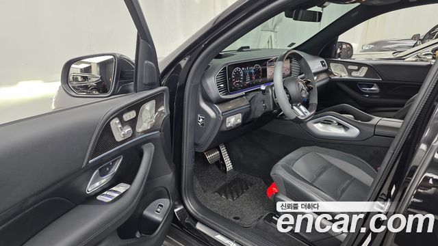 Mercedes-Benz GLE-Class 2025 — photo 13