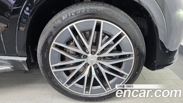 Mercedes-Benz GLE-Class 2025 — photo 7