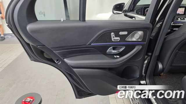 Mercedes-Benz GLE-Class 2025 — photo 15