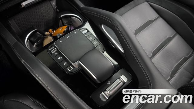 Mercedes-Benz GLE-Class 2025 — photo 33