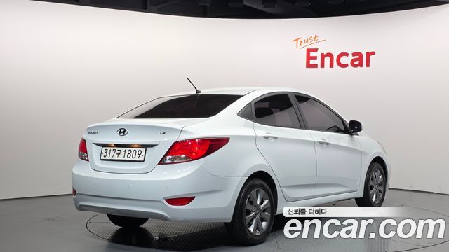 Hyundai Accent 2019 — photo 2