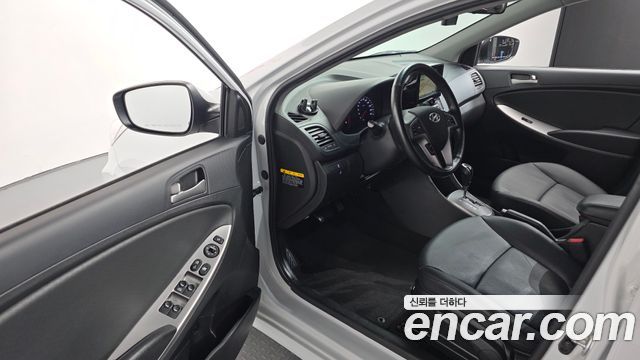 Hyundai Accent 2019 — photo 11