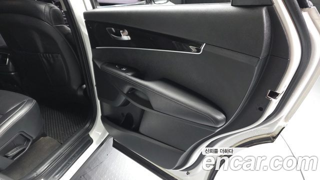 Kia Sorento 2018 — photo 15