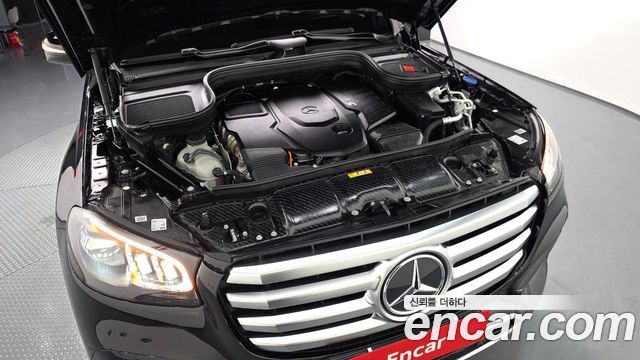 Mercedes-Benz GLS-Class 2025 — photo 6