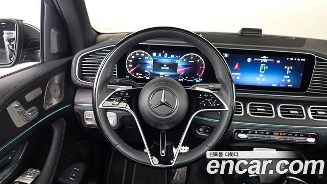 Mercedes-Benz GLS-Class 2025 — photo 19