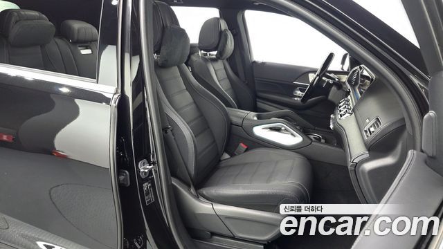 Mercedes-Benz GLS-Class 2025 — photo 16