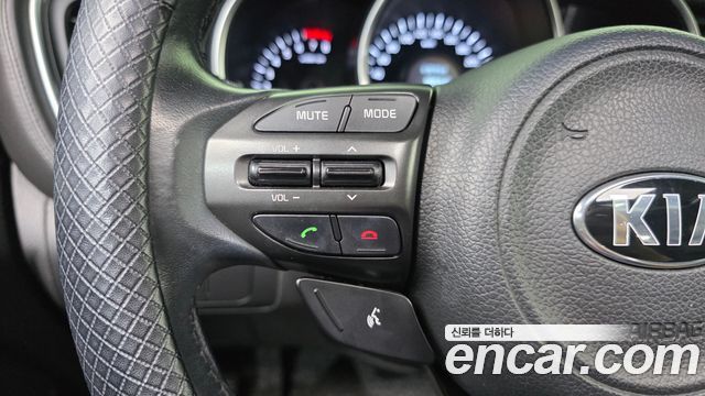 Kia K5 2014 — photo 31