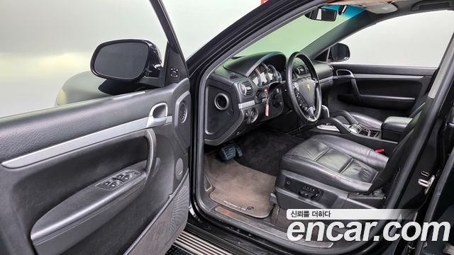 Porsche Cayenne 2006 — photo 10