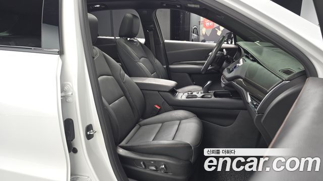 Cadillac XT4 2023 — photo 17