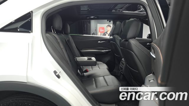 Cadillac XT4 2023 — photo 18