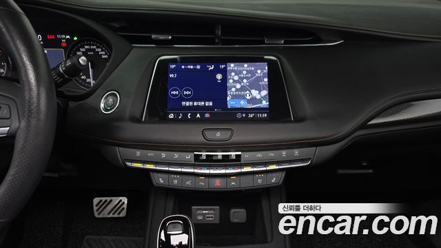 Cadillac XT4 2023 — photo 20