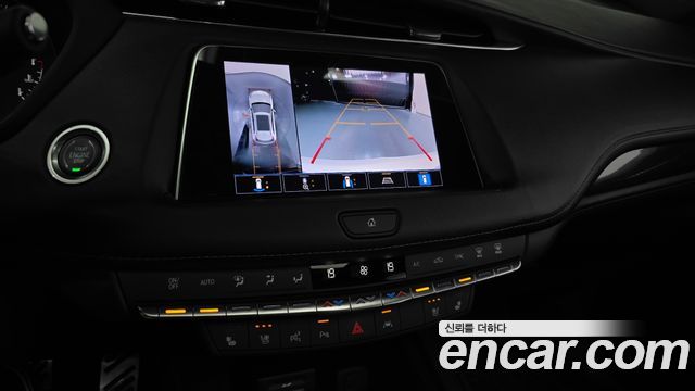 Cadillac XT4 2023 — photo 21