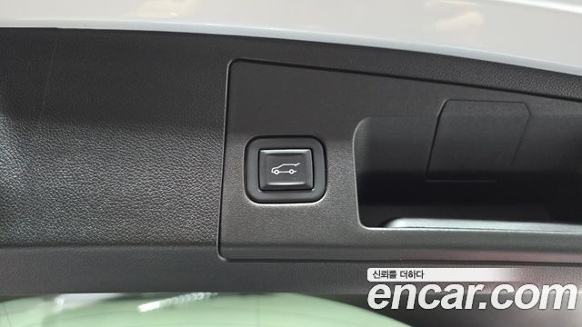 Cadillac XT4 2023 — photo 26