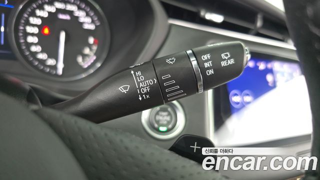 Cadillac XT4 2023 — photo 27