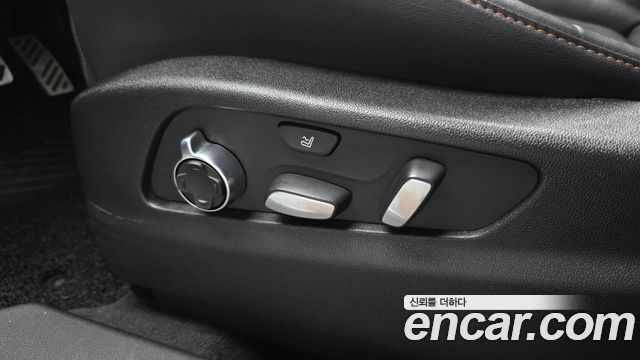 Cadillac XT4 2023 — photo 34