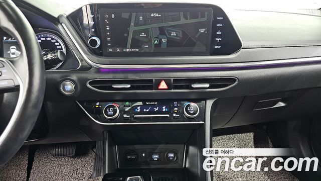 Hyundai Sonata 2022 — photo 12