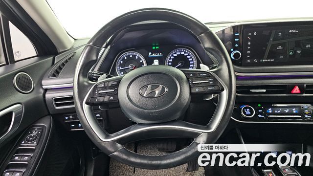 Hyundai Sonata 2022 — photo 13