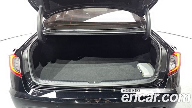 Hyundai Sonata 2022 — photo 15