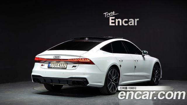 Audi S7 2021 — photo 2