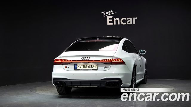 Audi S7 2021 — photo 4