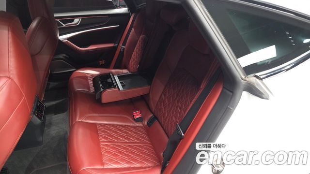 Audi S7 2021 — photo 18