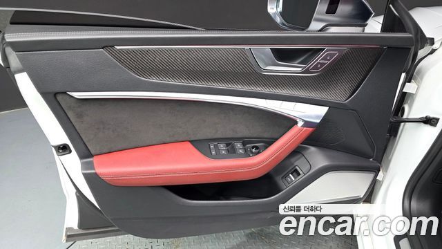 Audi S7 2021 — photo 14