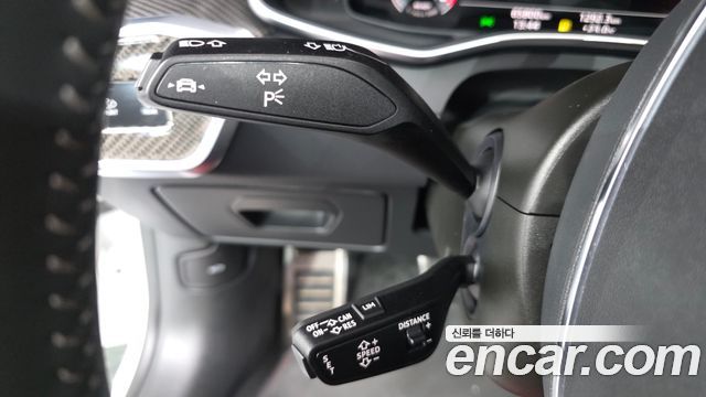 Audi S7 2021 — photo 27