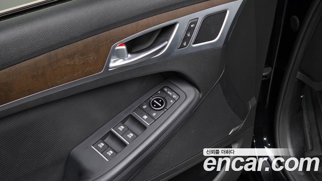 Hyundai Genesis 2016 — photo 16