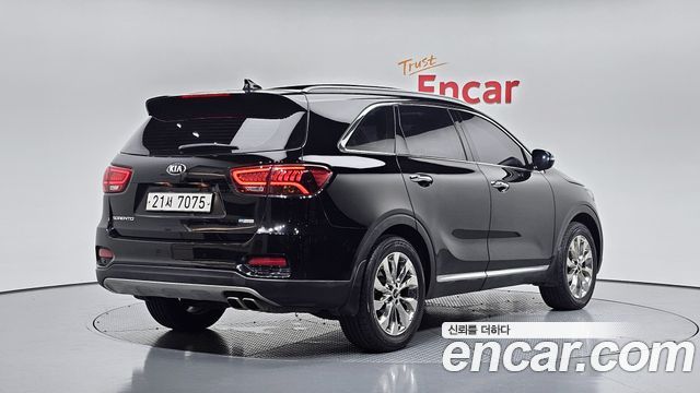 Kia Sorento 2018 — photo 2